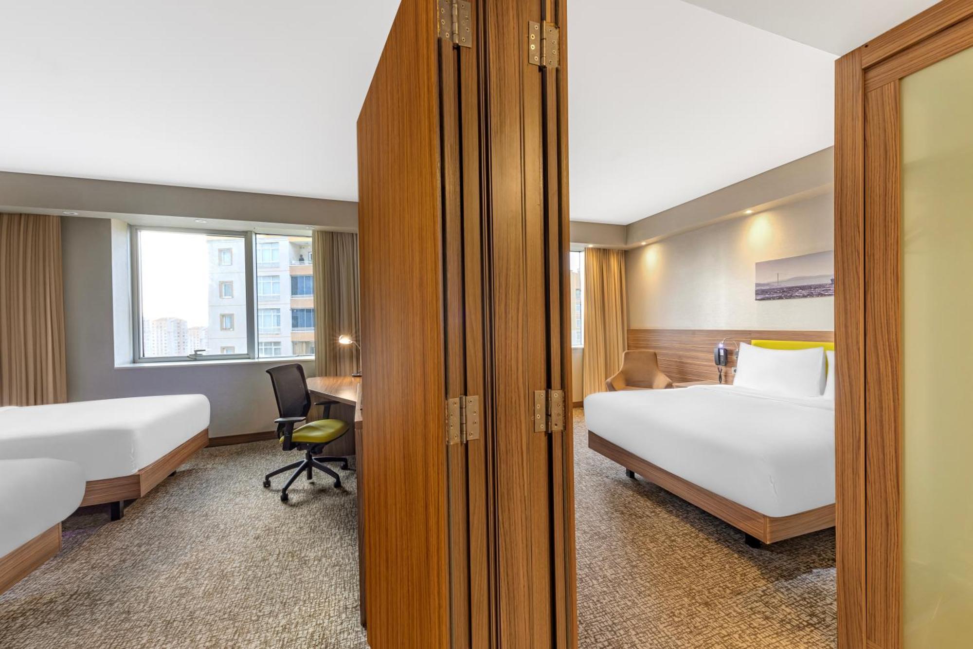 แฮมป์ตัน บาย ฮิลตัน คยาเซฮีร์ Hotel อิสตันบูล ภายนอก รูปภาพ